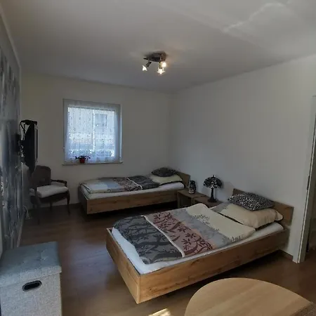 Apartmán Monteurwohnung Oder Ferienwohnung Mit Wlan